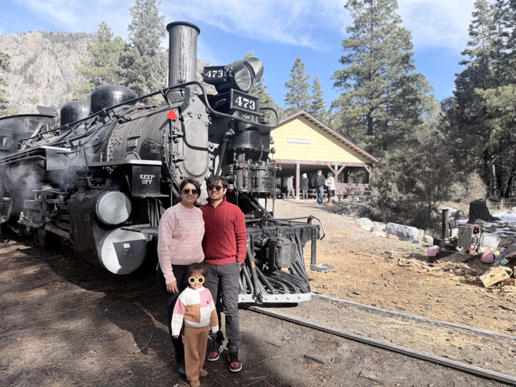 Day 7 — Snowy Rails, Santa Magic & An Anniversary to Remember cascadestop